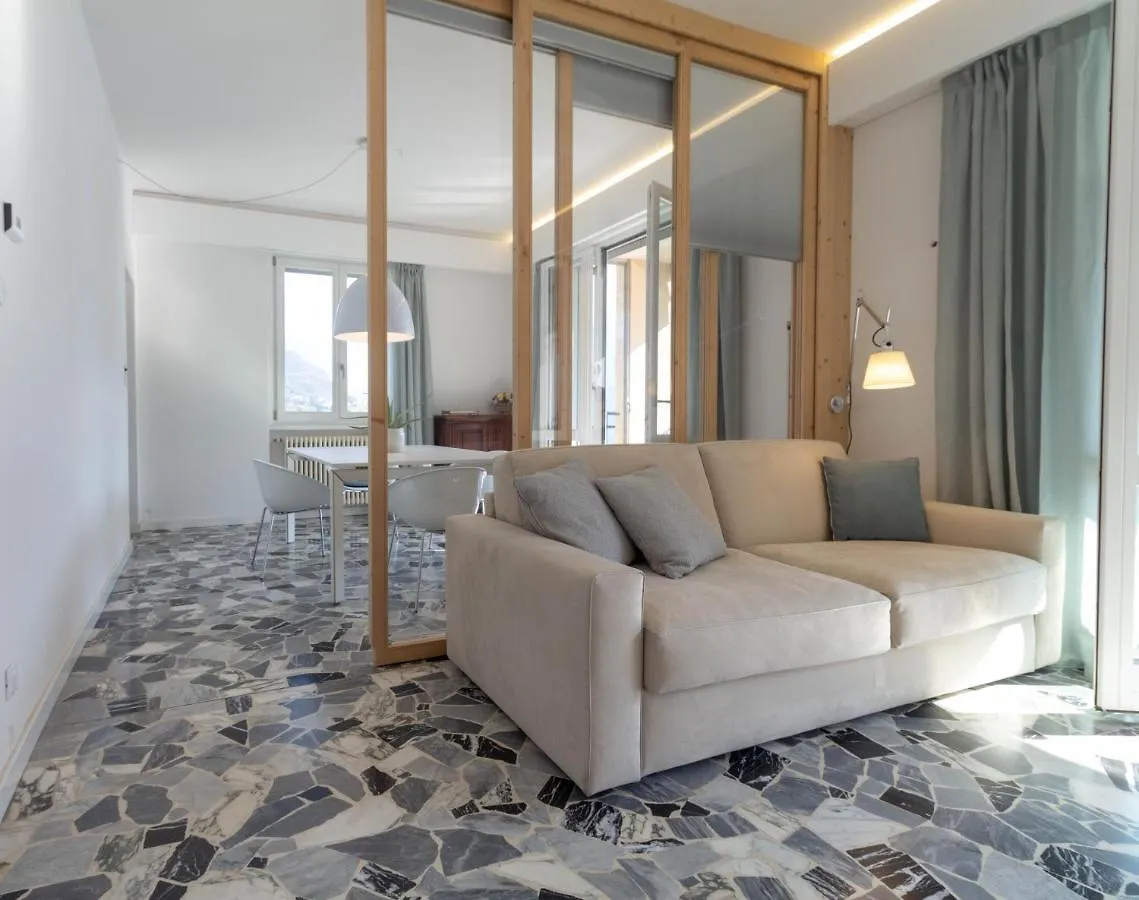 Mamma Ciccia Holiday Home - Waterfront Apartment Mandello del Lario